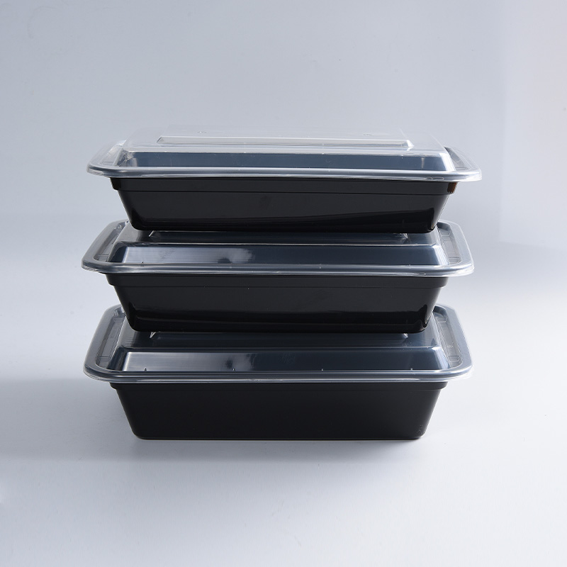 Vierkante lunchbox met zwarte achtergrond